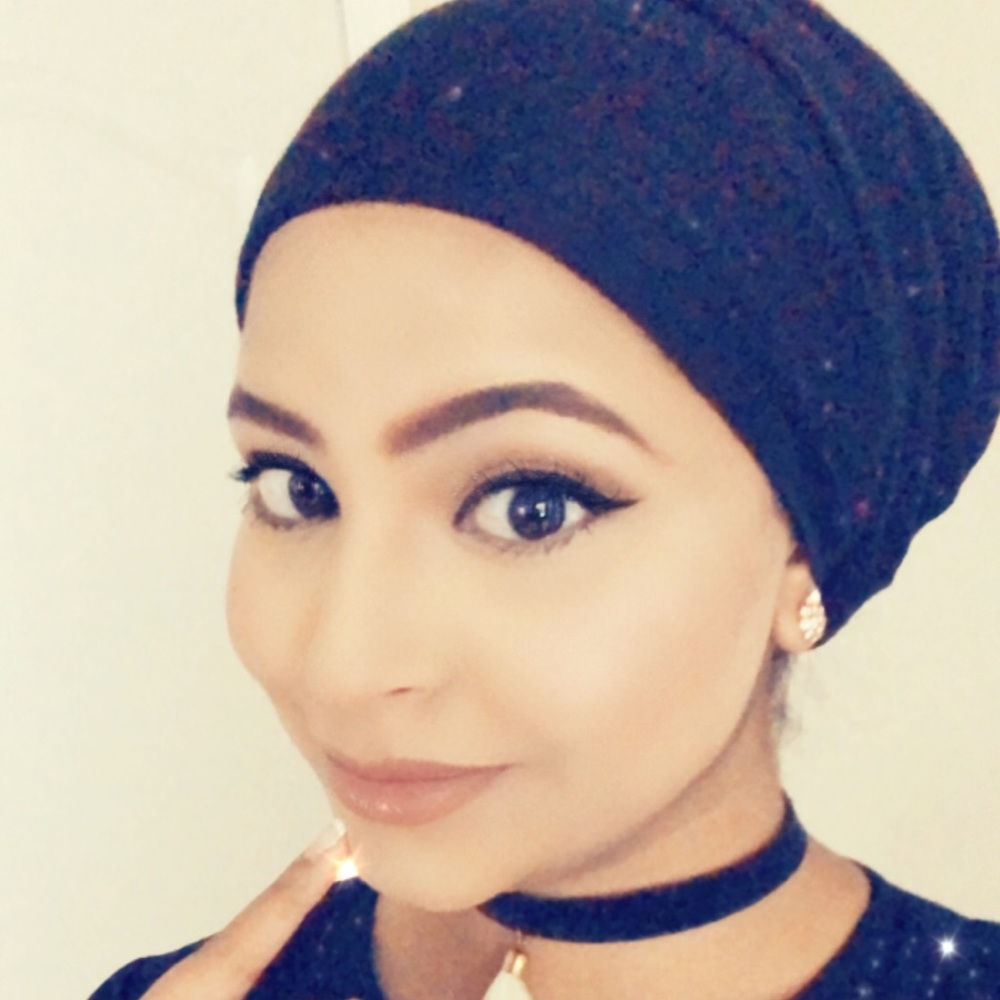 Meet your Posher, Humaira